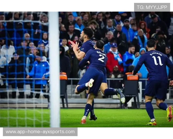 巴黎圣日耳曼连环推进不断打击防线